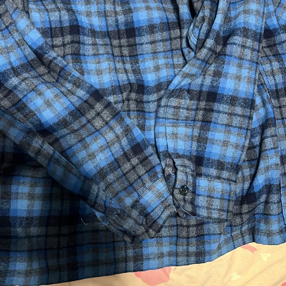 Pendleton flannel - Picture 8 of 8